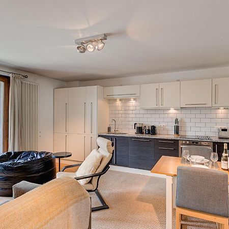 Apartment Cosmiques - Alpes Travel - Central Chamonix - Sleeps 4 외부 사진