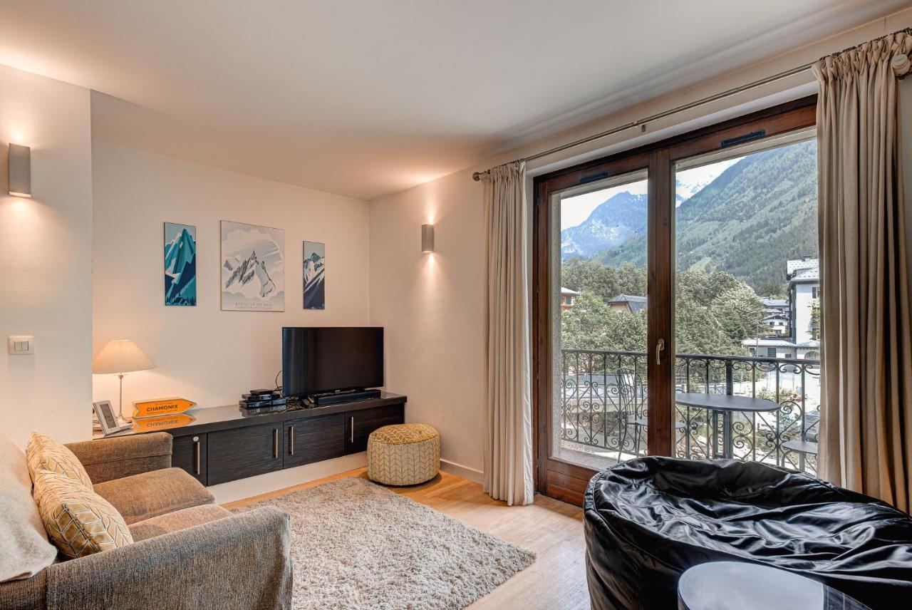 Apartment Cosmiques - Alpes Travel - Central Chamonix - Sleeps 4 외부 사진