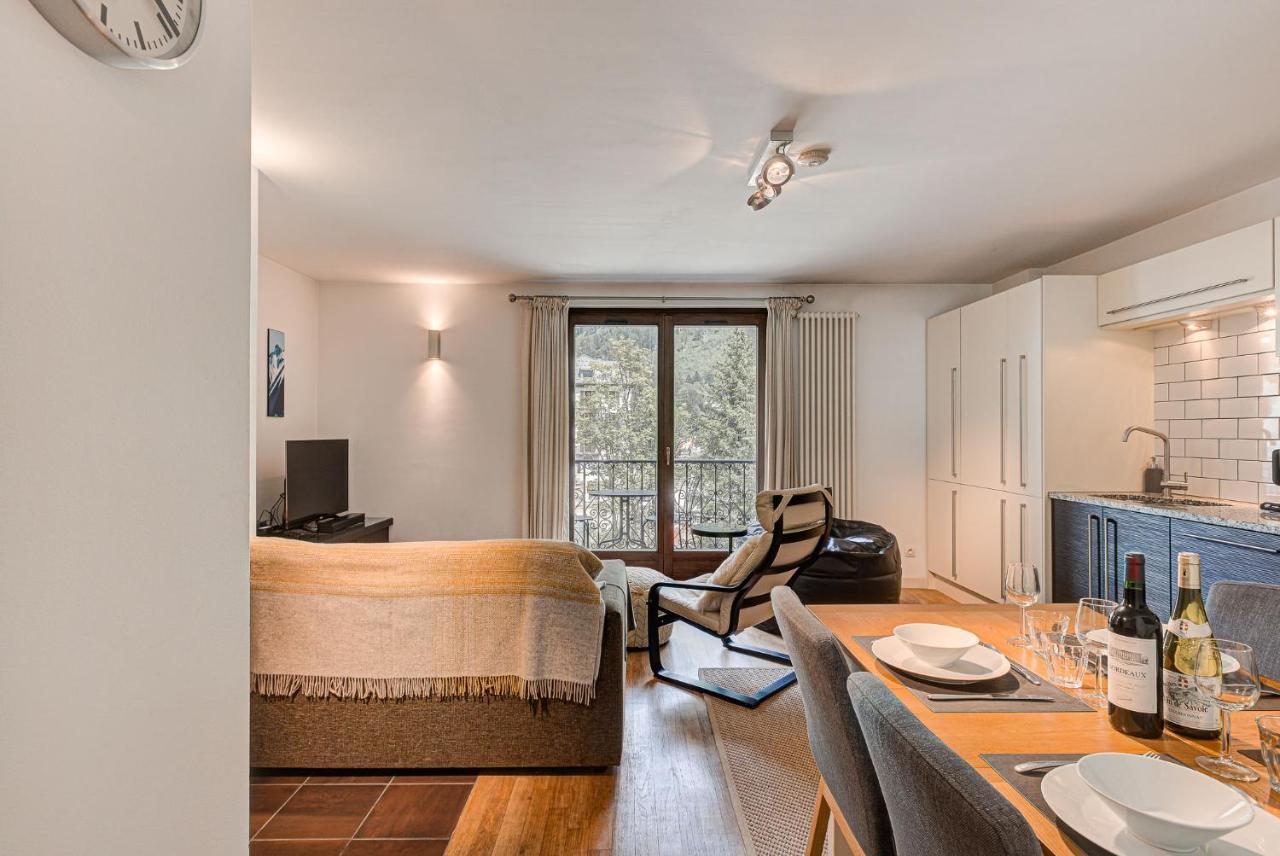 Apartment Cosmiques - Alpes Travel - Central Chamonix - Sleeps 4 외부 사진